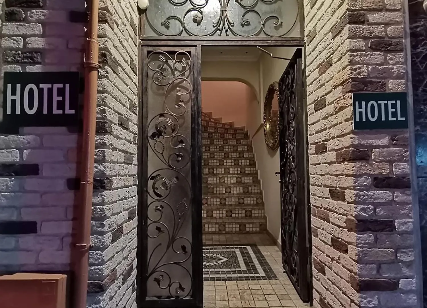 **  Taksim Hotel Sato اسطنبول تركيا