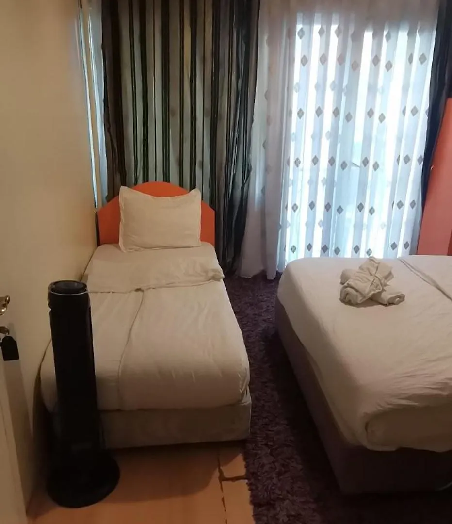 Taksim Hotel Sato اسطنبول 2*,