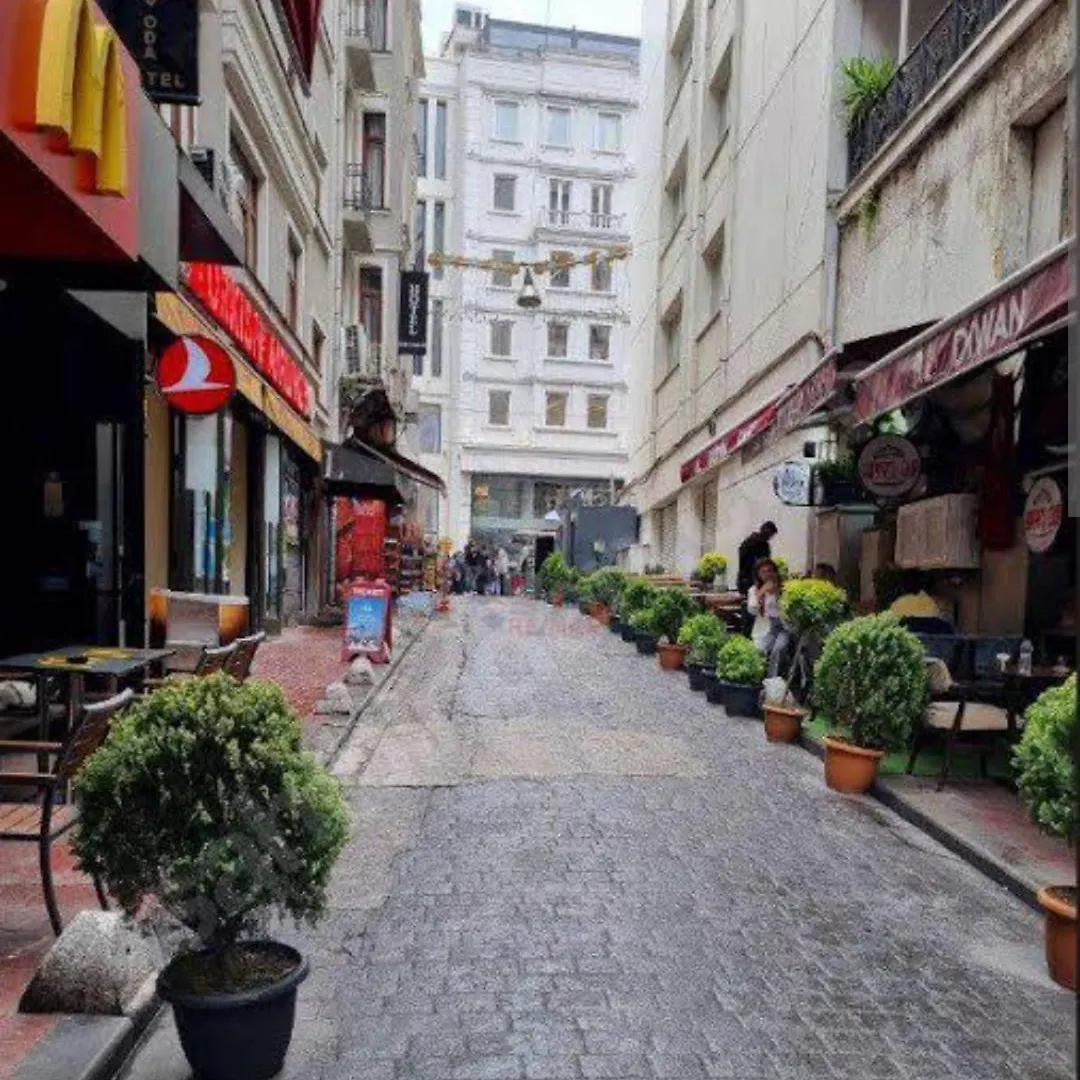 **  Taksim Hotel Sato اسطنبول تركيا