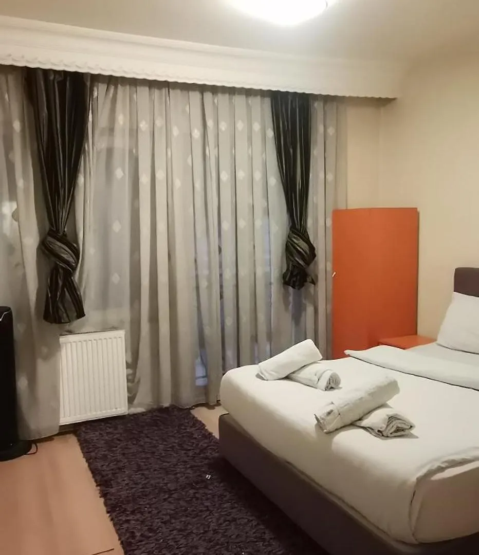 Taksim Hotel Sato اسطنبول 2*,  تركيا